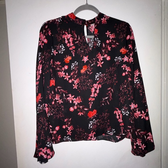 Violet & Claire Tops - Violet & Claire Black and Red Floral Blouse